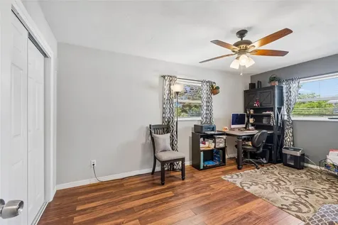 2085 68th Avenue S St Petersburg FL 33712