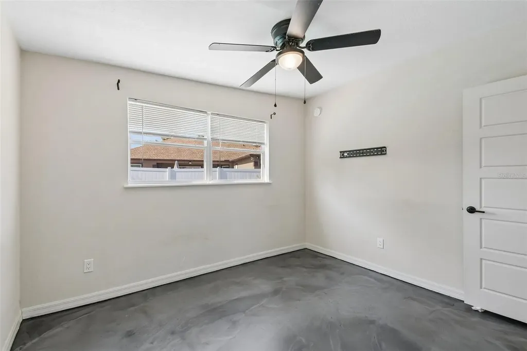 2416 Emory Avenue Bradenton FL 34207