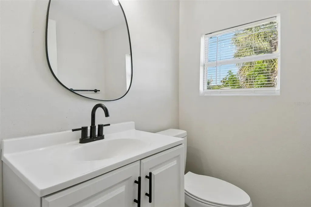 2416 Emory Avenue Bradenton FL 34207
