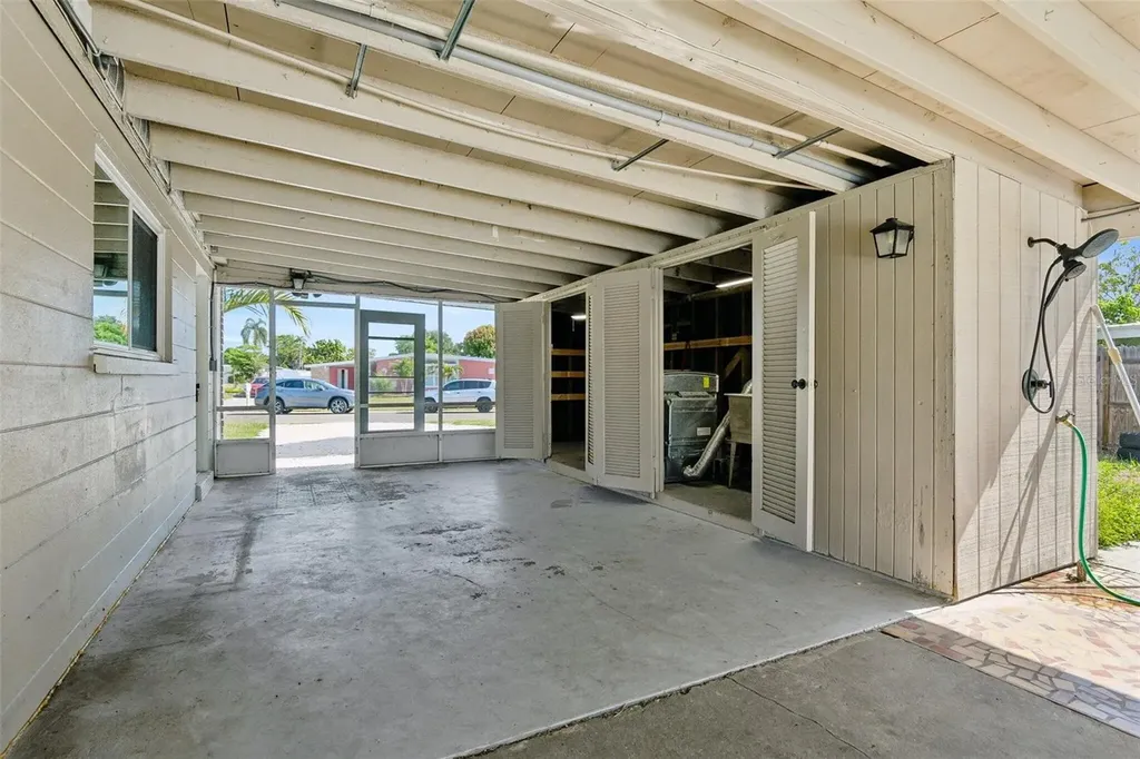 2416 Emory Avenue Bradenton FL 34207