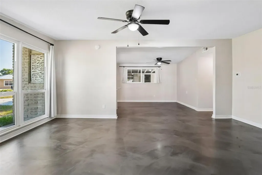 2416 Emory Avenue Bradenton FL 34207