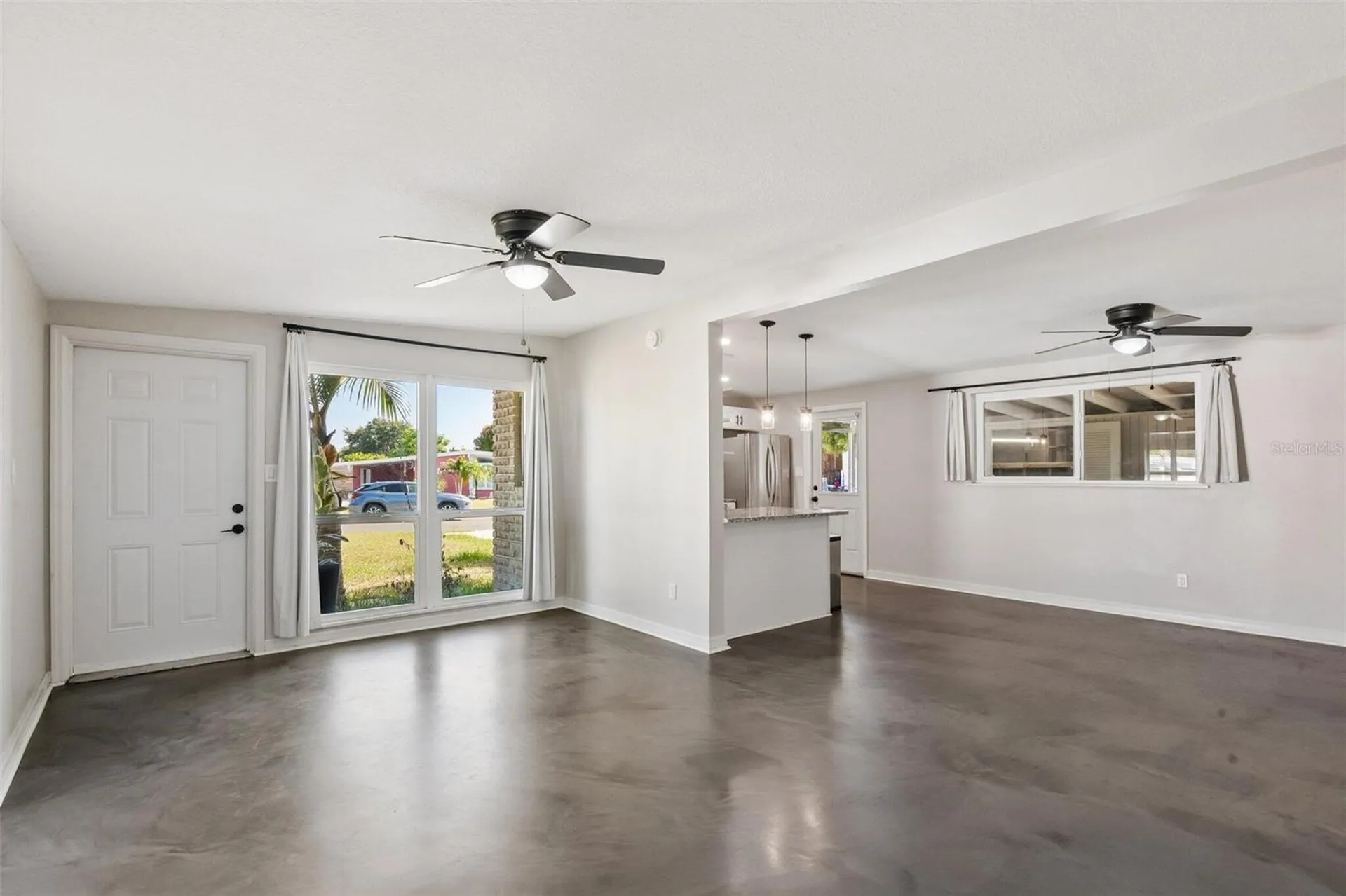 2416 Emory Avenue Bradenton FL 34207