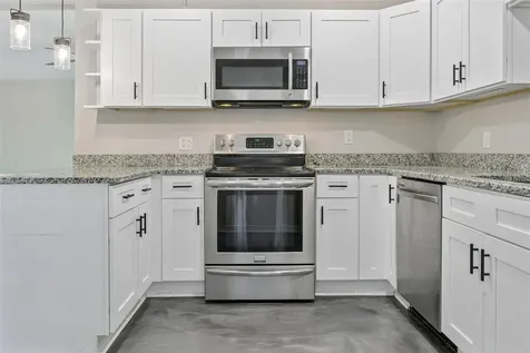2416 Emory Avenue Bradenton FL 34207