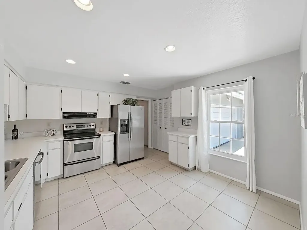 878 Rustic Oaks Drive Palm Harbor FL 34684
