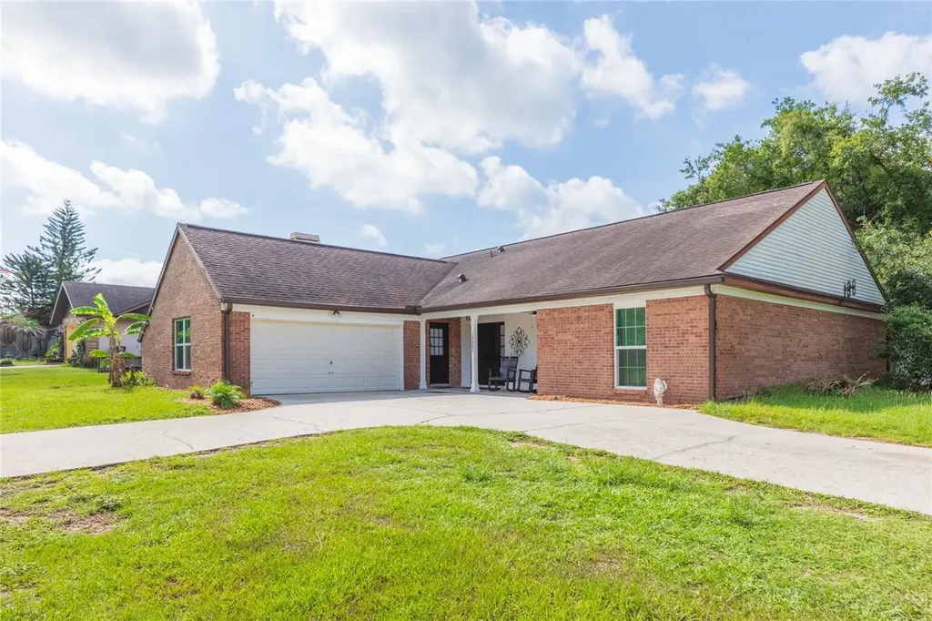13001 Sydney Road Dover FL 33527