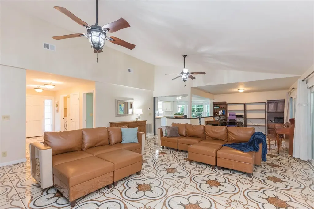 13001 Sydney Road Dover FL 33527