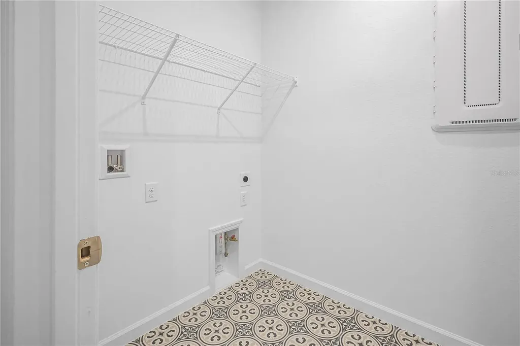 1618 Bellagio Loop Tavares FL 32778
