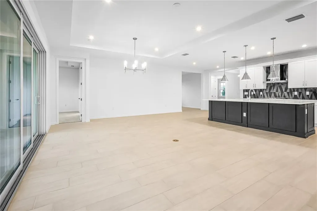 1618 Bellagio Loop Tavares FL 32778
