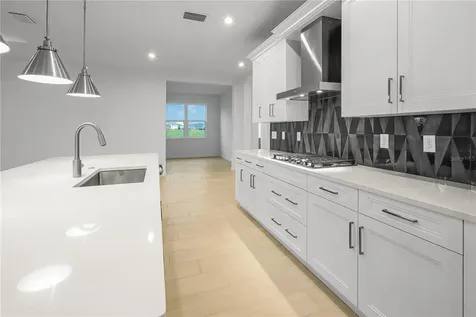 1618 Bellagio Loop Tavares FL 32778