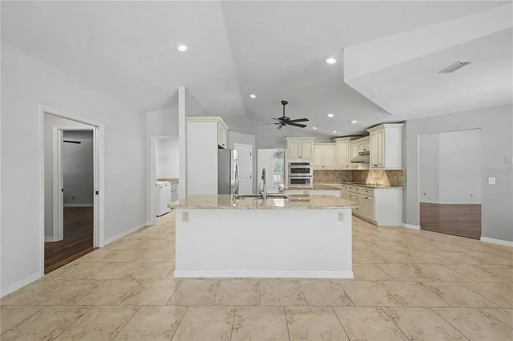 1154 E Triple Crown Loop Hernando FL 34442