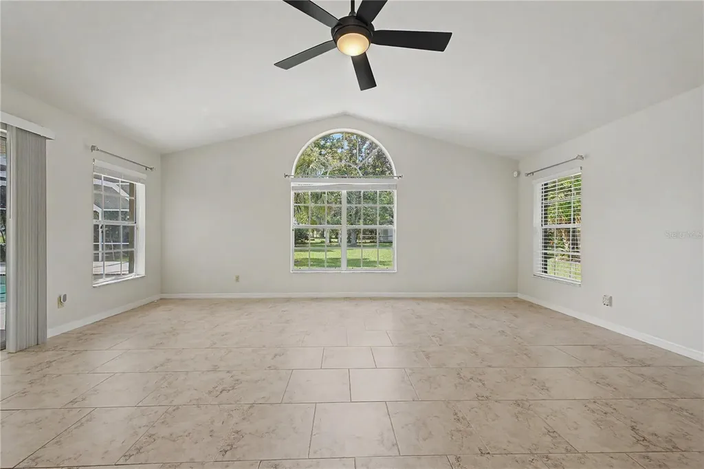 1154 E Triple Crown Loop Hernando FL 34442