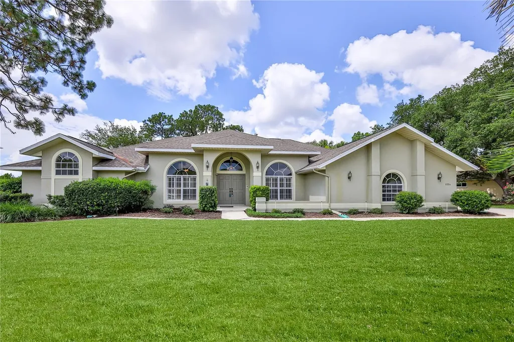 1154 E Triple Crown Loop Hernando FL 34442