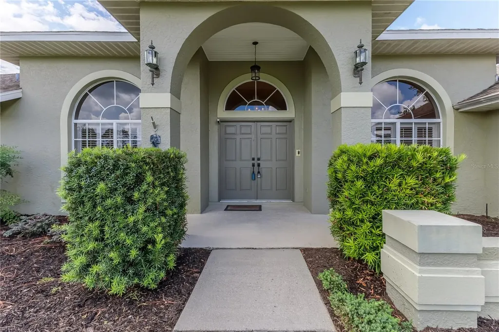 1154 E Triple Crown Loop Hernando FL 34442