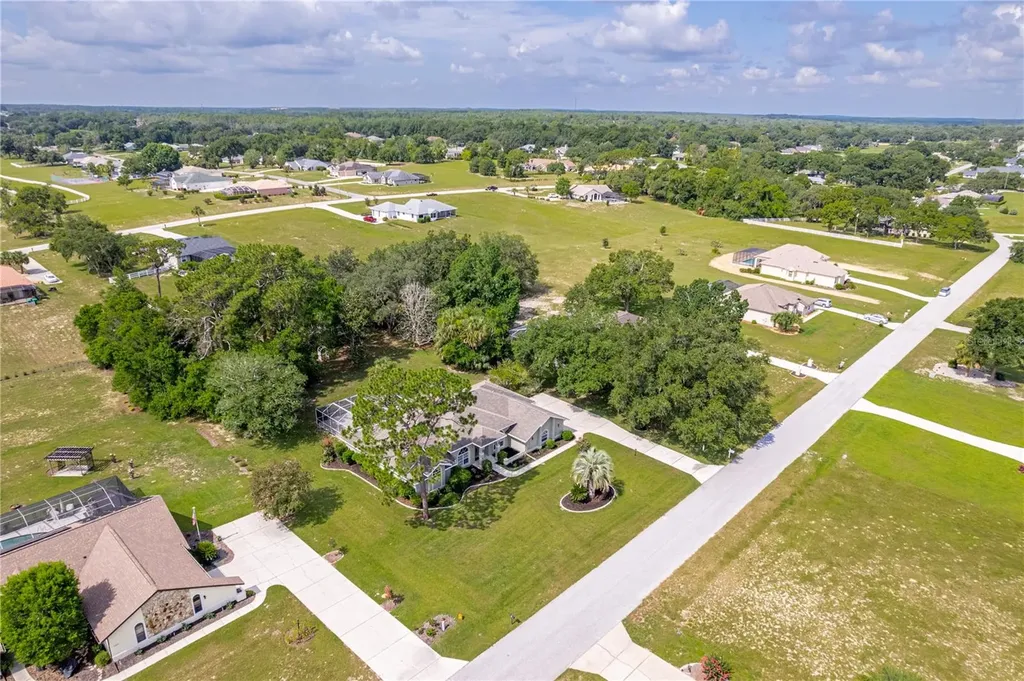 1154 E Triple Crown Loop Hernando FL 34442
