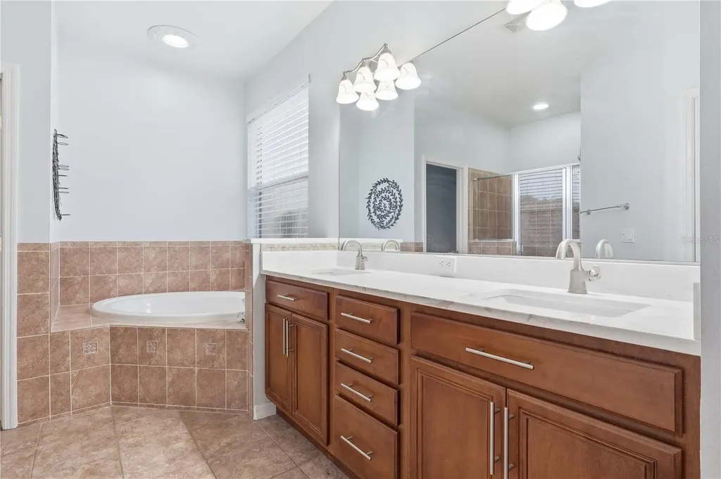 18032 Malakai Isle Drive Tampa FL 33647
