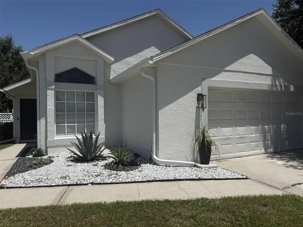 2916 Canoe Circle St Cloud FL 34772