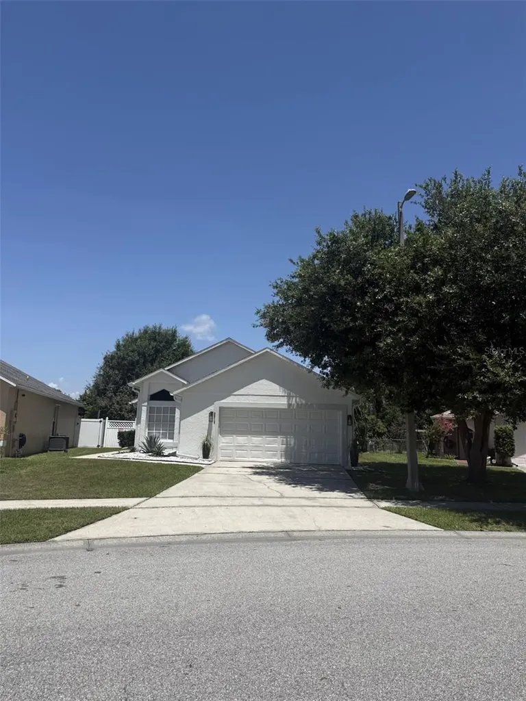 2916 Canoe Circle St Cloud FL 34772