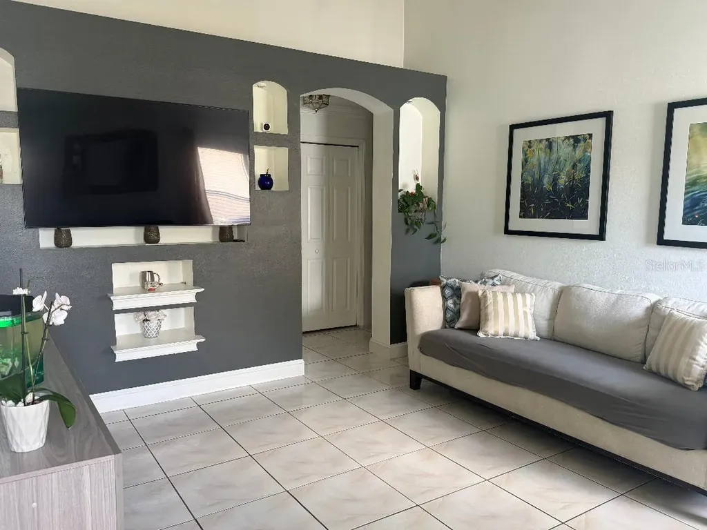 2916 Canoe Circle St Cloud FL 34772