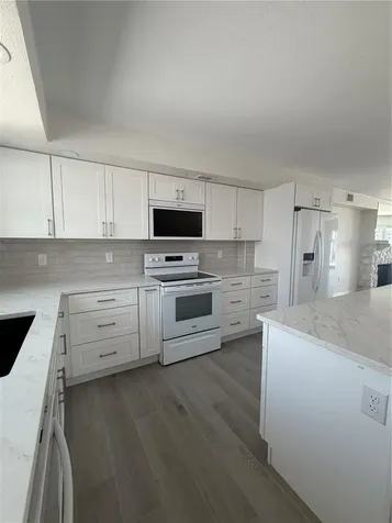716 Bayway Boulevard Clearwater Beach FL 33767