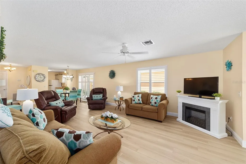 911 Medira Drive Lady Lake FL 32159