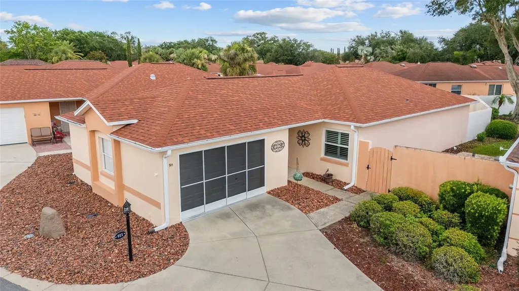 911 Medira Drive Lady Lake FL 32159