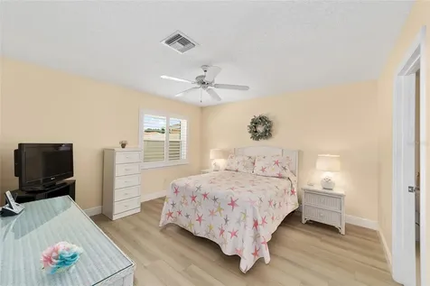 911 Medira Drive Lady Lake FL 32159