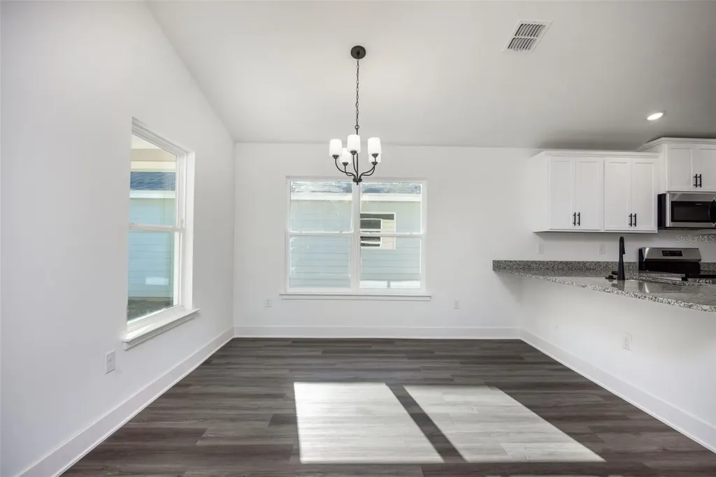 2572 SW 250th Terrace Newberry FL 32669