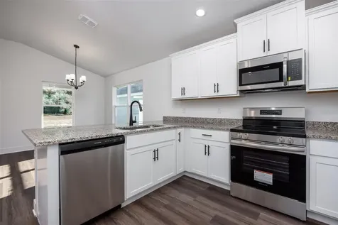 2572 SW 250th Terrace Newberry FL 32669
