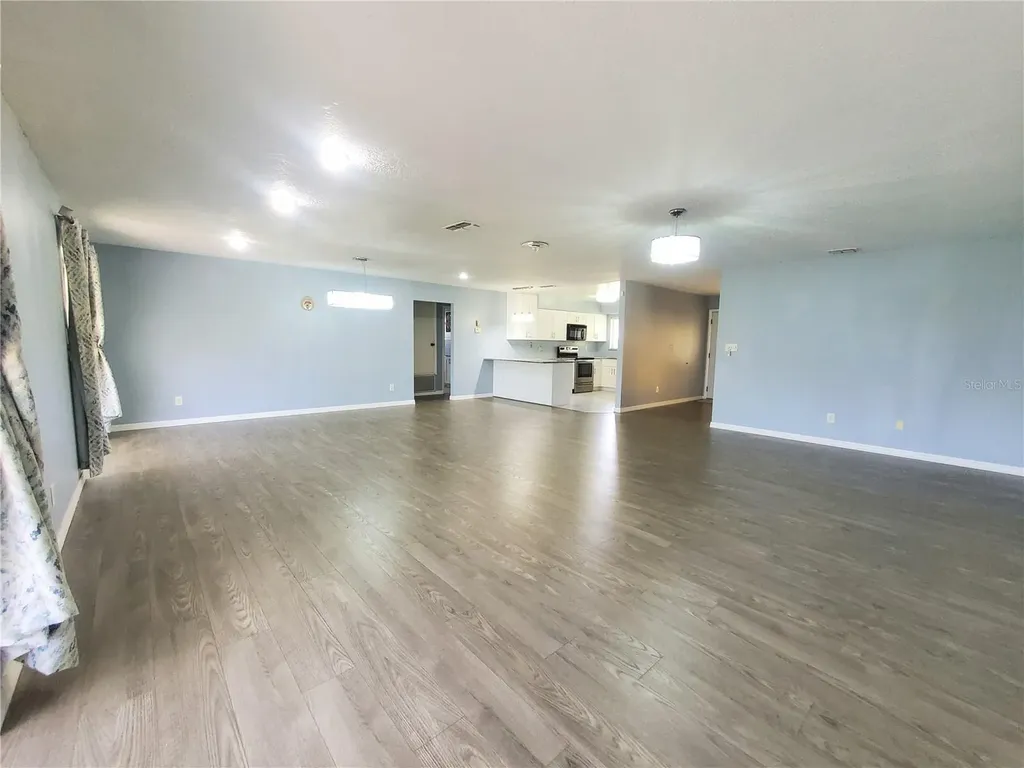5540 Minute Man Court Orlando FL 32821