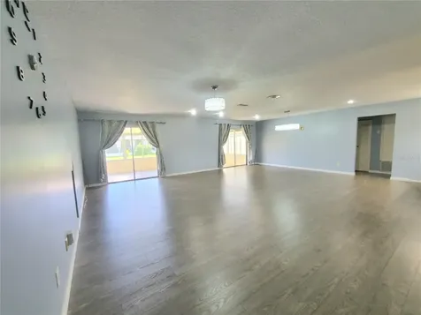 5540 Minute Man Court Orlando FL 32821
