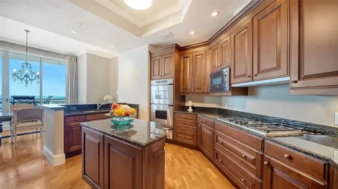 1300 Benjamin Franklin Drive Sarasota FL 34236