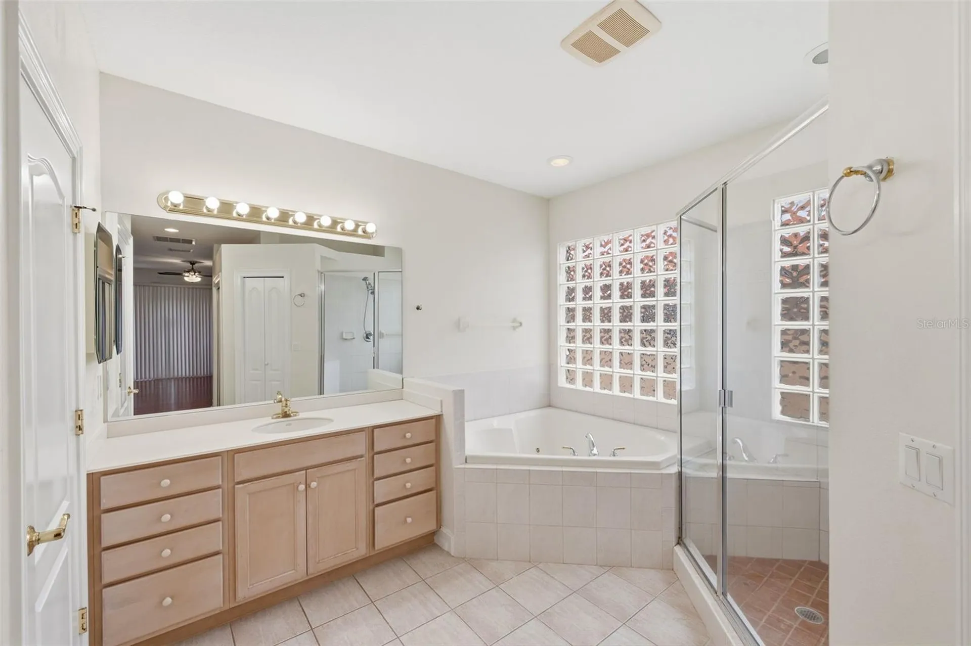 9985 Sago Point Drive Largo FL 33777