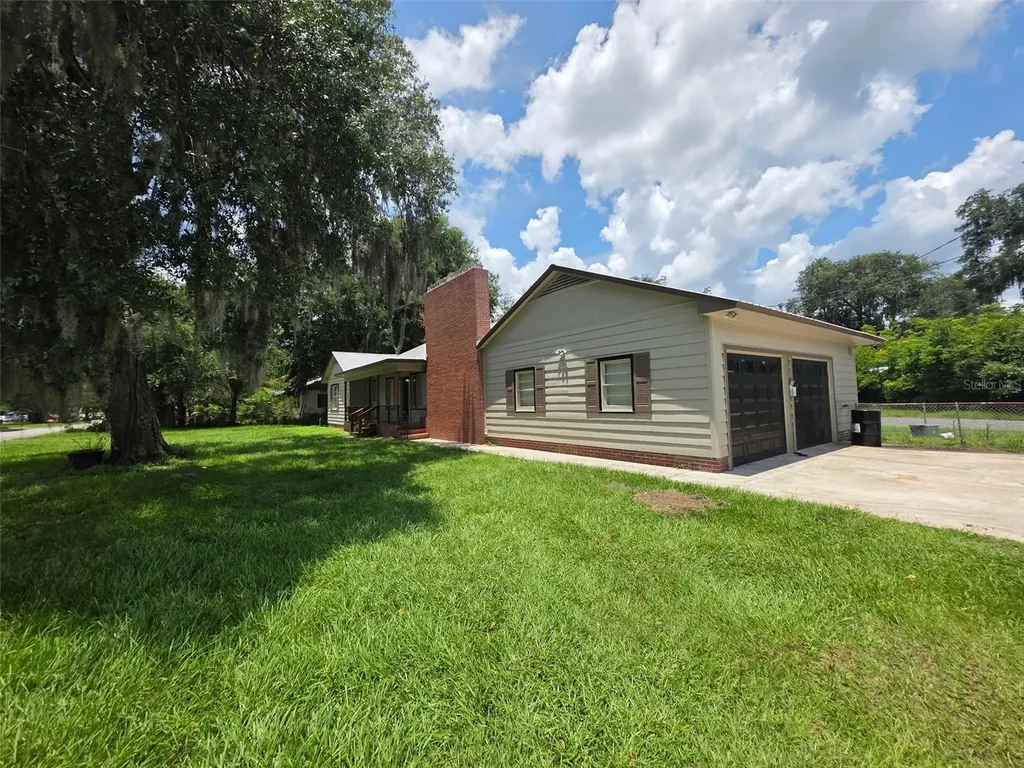 2104 Crill Avenue Palatka FL 32177