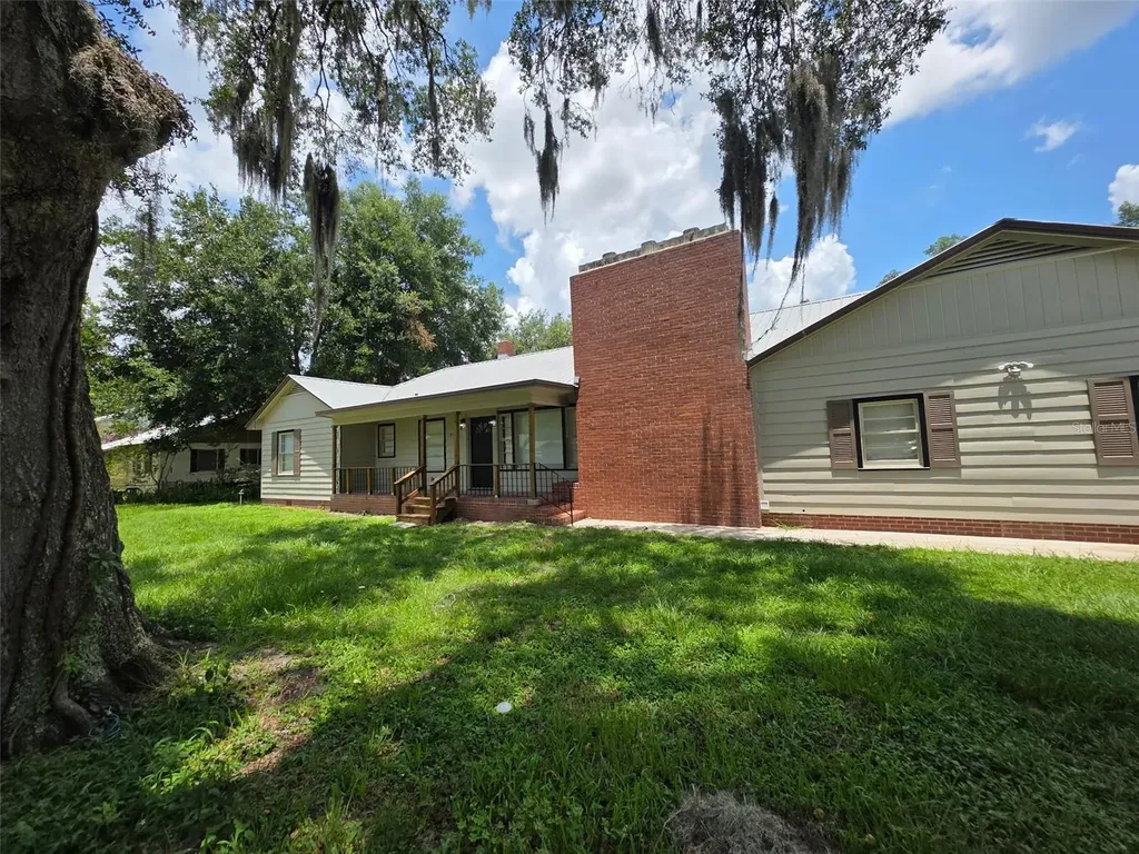 2104 Crill Avenue Palatka FL 32177