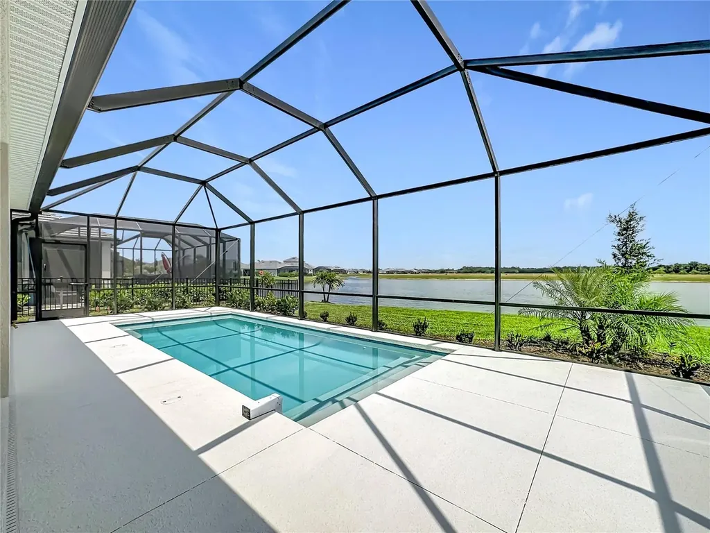 255 Monet Trail Bradenton FL 34212