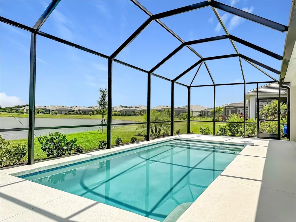 255 Monet Trail Bradenton FL 34212