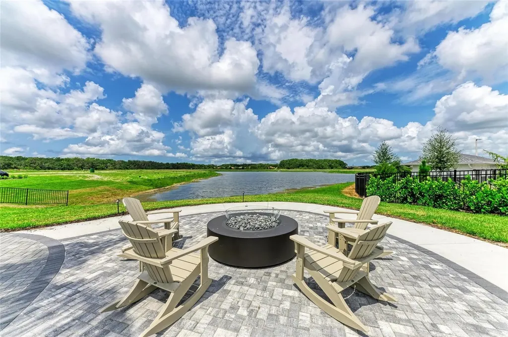 255 Monet Trail Bradenton FL 34212
