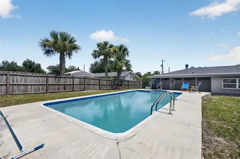 577 Parkdale Court Deland FL 32724