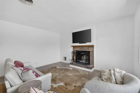 577 Parkdale Court Deland FL 32724