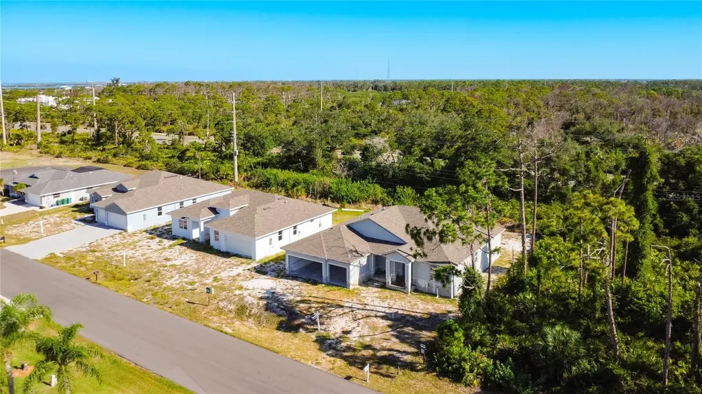 9040 Evelyn Road Englewood FL 34224