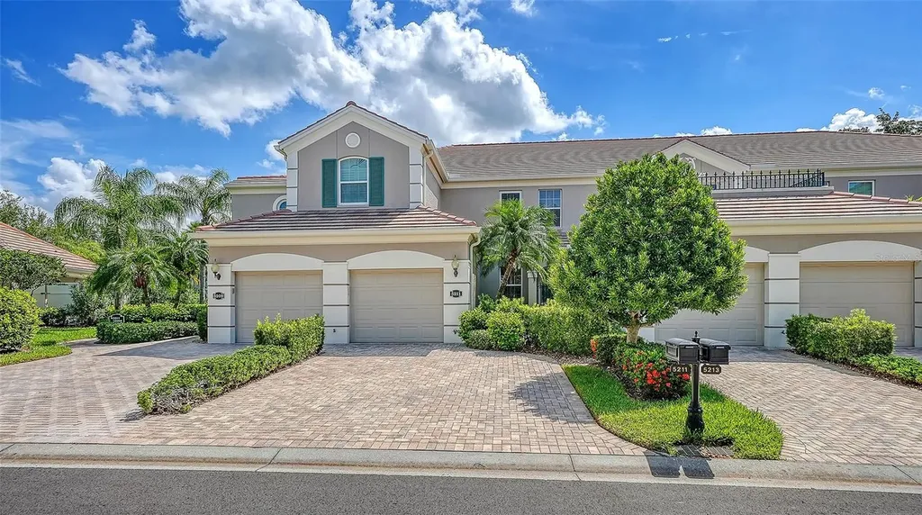 5211 Parisienne Place Sarasota FL 34238