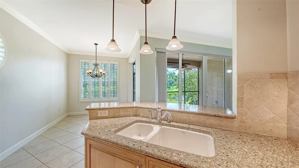 5211 Parisienne Place Sarasota FL 34238
