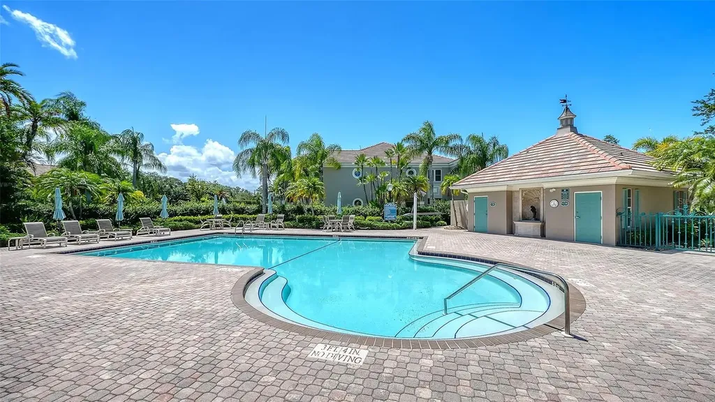5211 Parisienne Place Sarasota FL 34238