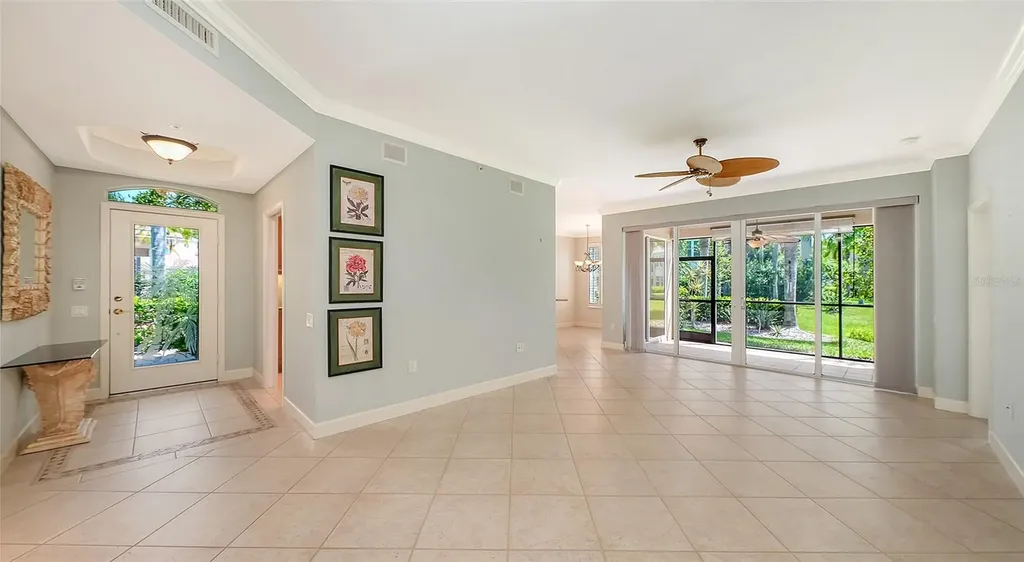5211 Parisienne Place Sarasota FL 34238
