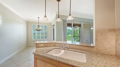5211 Parisienne Place Sarasota FL 34238