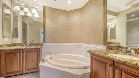 5211 Parisienne Place Sarasota FL 34238