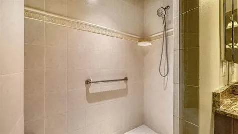 5211 Parisienne Place Sarasota FL 34238