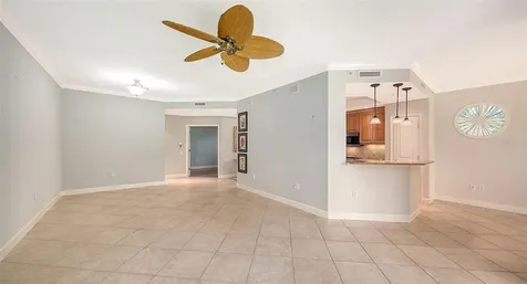 5211 Parisienne Place Sarasota FL 34238
