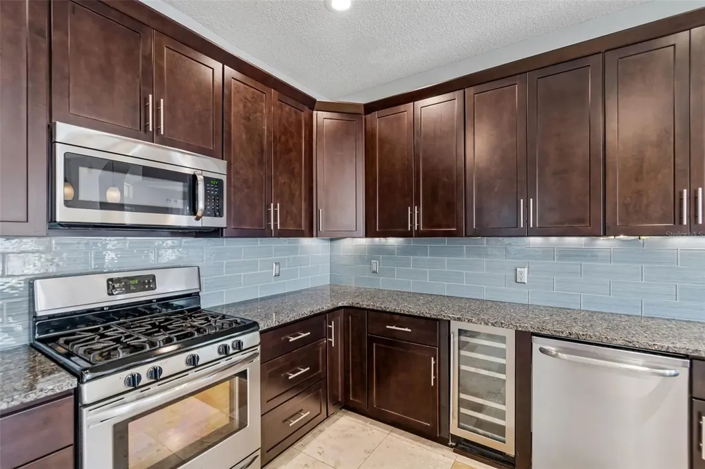 9828 Bridgeton Drive Tampa FL 33626