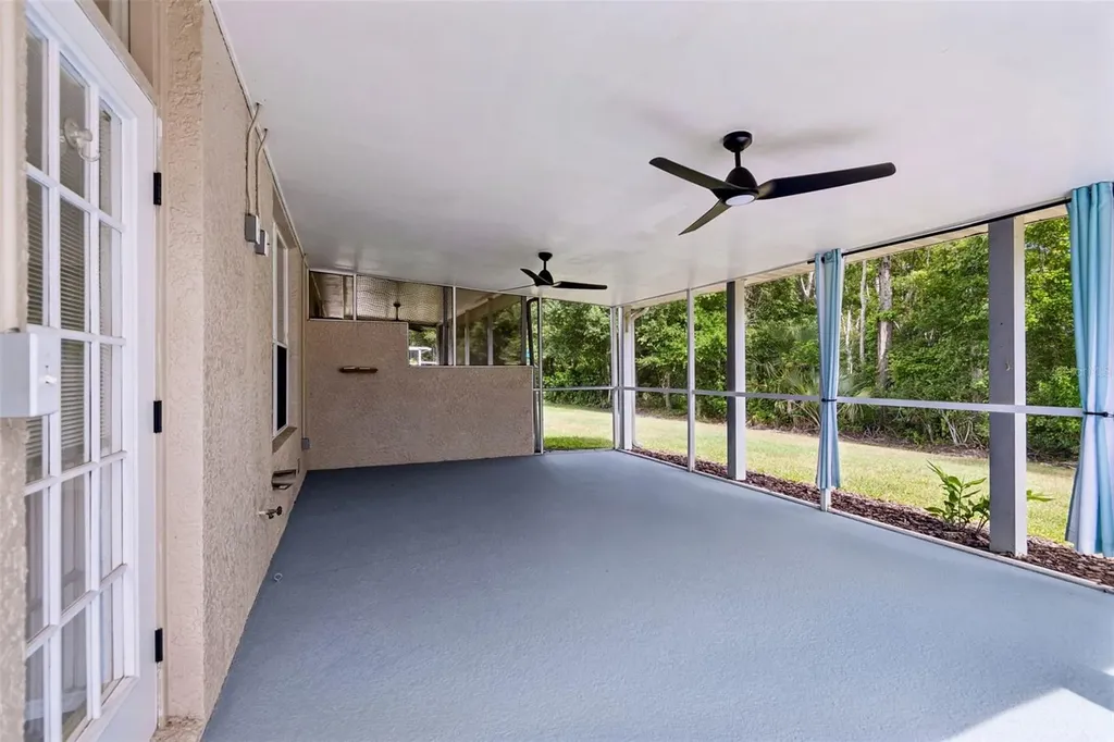 9828 Bridgeton Drive Tampa FL 33626